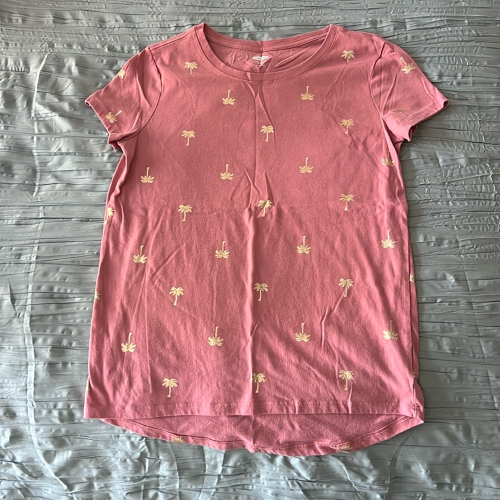 Girls Xtra-Large Blush Old Navy Short Sleeve with Gold Palm Tree Pattern